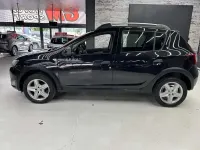 Usado Dacia Sandero Stepway 90 CV (66 kW) 2013 Negro Utilitario