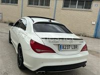 Usado Mercedes CLA220 Shooting Brake AMG line 177 CV (130 kW) 2015 Blanco Familiar