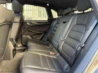 Usado Porsche Macan Turbo 441 CV (324 kW) 2018 Gris SUV