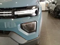 Usado Dacia Spring Extreme 73 kW (100 CV) 2026 Azul Utilitario
