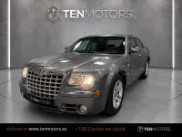 Usado Chrysler 300C 218 CV (160 kW) 2008 Gris / plata Berlina