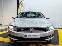 Usado VW Passat Advance 150 CV (110 kW) 2017 Gris / plata Berlina