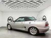 Usado MG F 120 CV (88 kW) 2001 Gris / plata Descapotable