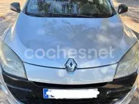 Usado Renault Mégane Expression 105 CV (77 kW) 2009 Gris / plata Berlina