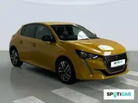 Usado Peugeot 208 Allure 101 CV (74 kW) 2023 Amarillo Utilitario