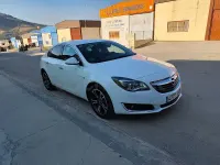 Usado Opel Insignia Excellence 140 CV (102 kW) 2015 Blanco Berlina