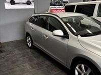 Usado Volvo V60 120 CV (88 kW) 2018 Plata Familiar
