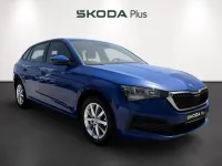 Usado Skoda Scala Active 95 CV (69 kW) 2022 Azul Utilitario