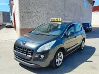 Usado Peugeot 3008 Active 112 CV (82 kW) 2011 Azul Familiar