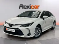 Używany Toyota Corolla 125 KM (91 kW) 2023 Biały Sedan/Limuzyna