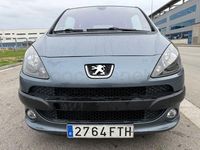 Usado Peugeot 1007 Sport 110 CV (80 kW) 2007 Gris / plata Monovolumen