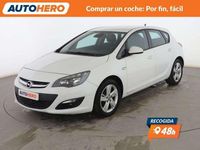 Usado Opel Astra Selective 165 CV (121 kW) 2015 Blanco Familiar