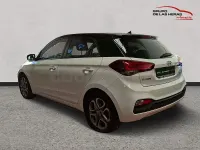 Usado Hyundai i20 100 CV (73 kW) 2020 Blanco Utilitario