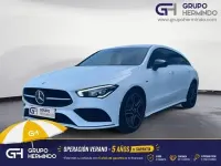 Usado Mercedes CLA200 Shooting Brake AMG line Plus 150 CV (110 kW) 2021 Blanco Familiar