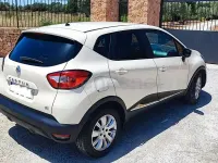 Usado Renault Captur Intens 90 CV (66 kW) 2014 Beige SUV