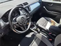 Usado Skoda Fabia Style 90 CV (66 kW) 2017 Azul Berlina