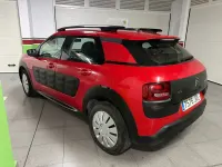 Usado Citroën C4 Cactus Live 82 CV (60 kW) 2016 Rojo Utilitario