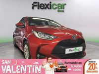 Usado Toyota Yaris Hybrid Active 116 CV (85 kW) 2023 Rojo Berlina
