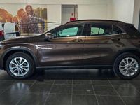 Usado Mercedes GLA180 110 CV (80 kW) 2017 Marrón SUV