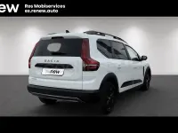 Usado Dacia Jogger Extreme 100 CV (73 kW) 2022 Blanco Monovolumen