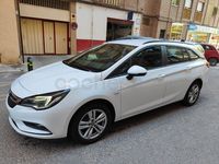 Usado Opel Astra Selective 110 CV (80 kW) 2019 Blanco Familiar