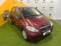 Usado Mercedes A150 Classic 95 CV (69 kW) 2007 Granate Monovolumen