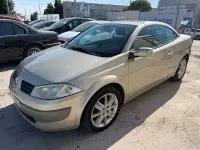 Usado Renault Mégane Authentique 110 CV (80 kW) 2005 Gris