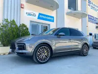 Usado Porsche Cayenne 462 CV (339 kW) 2021 Gris / plata SUV
