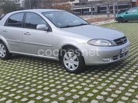 Usado Chevrolet Lacetti CDX 109 HP (80 kW) 2005 Cinzento Sedan