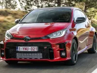 Usado Toyota Yaris 261 CV (191 kW) 2022 Blanco Utilitario