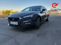 Usado Seat Leon Style 110 CV (80 kW) 2021 Negro Berlina