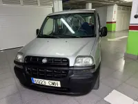 Usado Fiat Doblò Dynamic 70 CV (51 kW) 2004 Gris Monovolumen