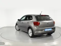 Usado VW Polo R-line 115 CV (84 kW) 2021 Gris Utilitario