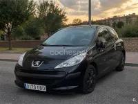 Usado Peugeot 207 75 CV (55 kW) 2008 Negro Berlina