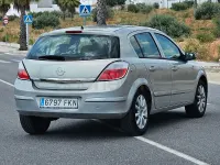 Usado Opel Astra Enjoy 105 CV (77 kW) 2007 Marrón Berlina