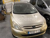 Usado Peugeot 307 138 CV (101 kW) 2003 Amarillo Familiar