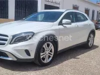 Usado Mercedes GLA200 Urban 136 CV (100 kW) 2014 Blanco SUV