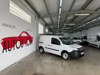 Usado Renault Kangoo 90 CV (66 kW) 2019 Blanco Monovolumen