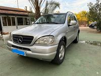Usado Mercedes ML270 163 CV (119 kW) 2001 Gris / plata SUV