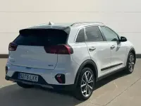 Usado Kia Niro 141 CV (103 kW) 2022 Blanco SUV