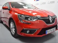 Usado Renault Mégane 90 CV (66 kW) 2017 Rojo Berlina