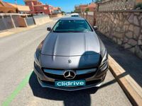 Usado Mercedes CLA200 Shooting Brake 136 CV (100 kW) 2018 Gris Familiar