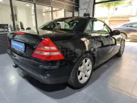 Usado Mercedes SLK200 136 CV (100 kW) 1996 Negro Descapotable