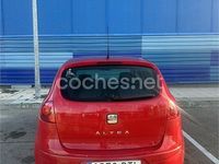 Usado Seat Altea Stylance 140 CV (102 kW) 2005 Rojo Berlina