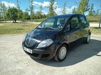 Usado Lancia Musa 70 CV (51 kW) 2006 Negro Monovolumen