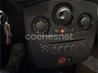 Usado Renault Clio II Dynamique 85 CV (62 kW) 2007 Rojo Berlina