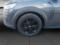 Usado Dacia Jogger Comfort 100 CV (73 kW) 2022 Negro Monovolumen
