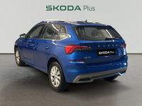 Usado Skoda Kamiq Ambition 110 CV (80 kW) 2022 Azul SUV