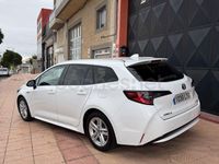Usado Toyota Corolla Active 122 CV (89 kW) 2021 Blanco Familiar