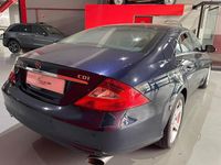 Usado Mercedes CLS320 224 CV (164 kW) 2005 Azul Berlina
